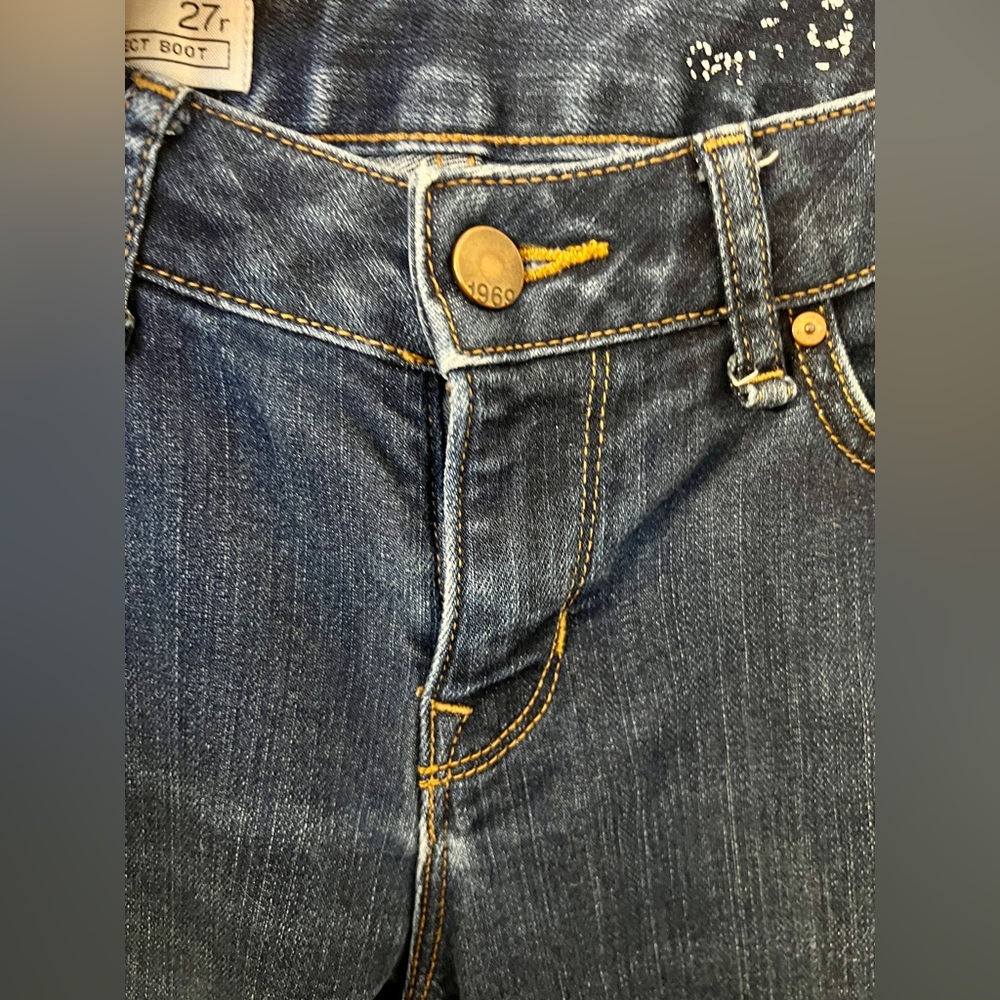 Gap 1969 Blue Jeans 27R Perfect Boot Dark Wash distressed - Picture 2 of 6